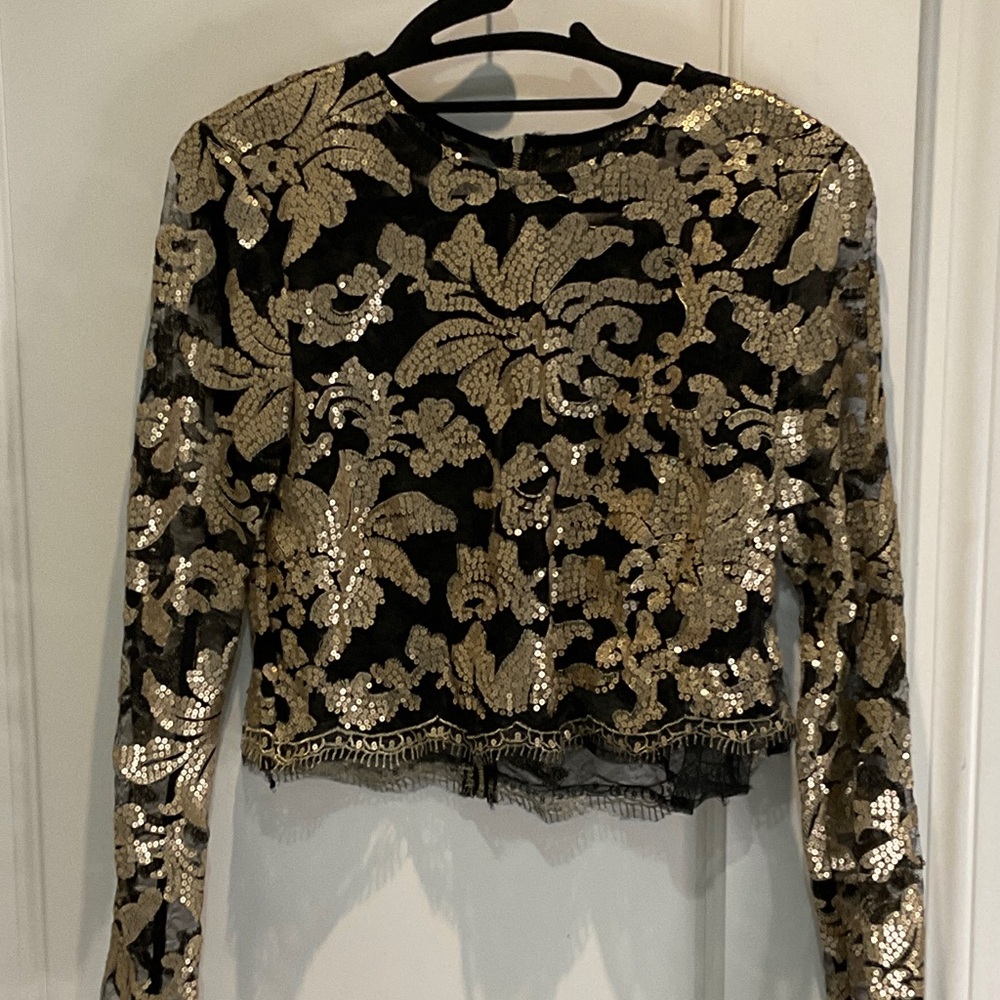 ⭐️ Endless Rose Black & Gold Sequin Long-Sleeve Cropped Blouse